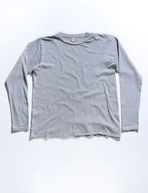 Long Sleeve Crewneck T-Shirt in Gray