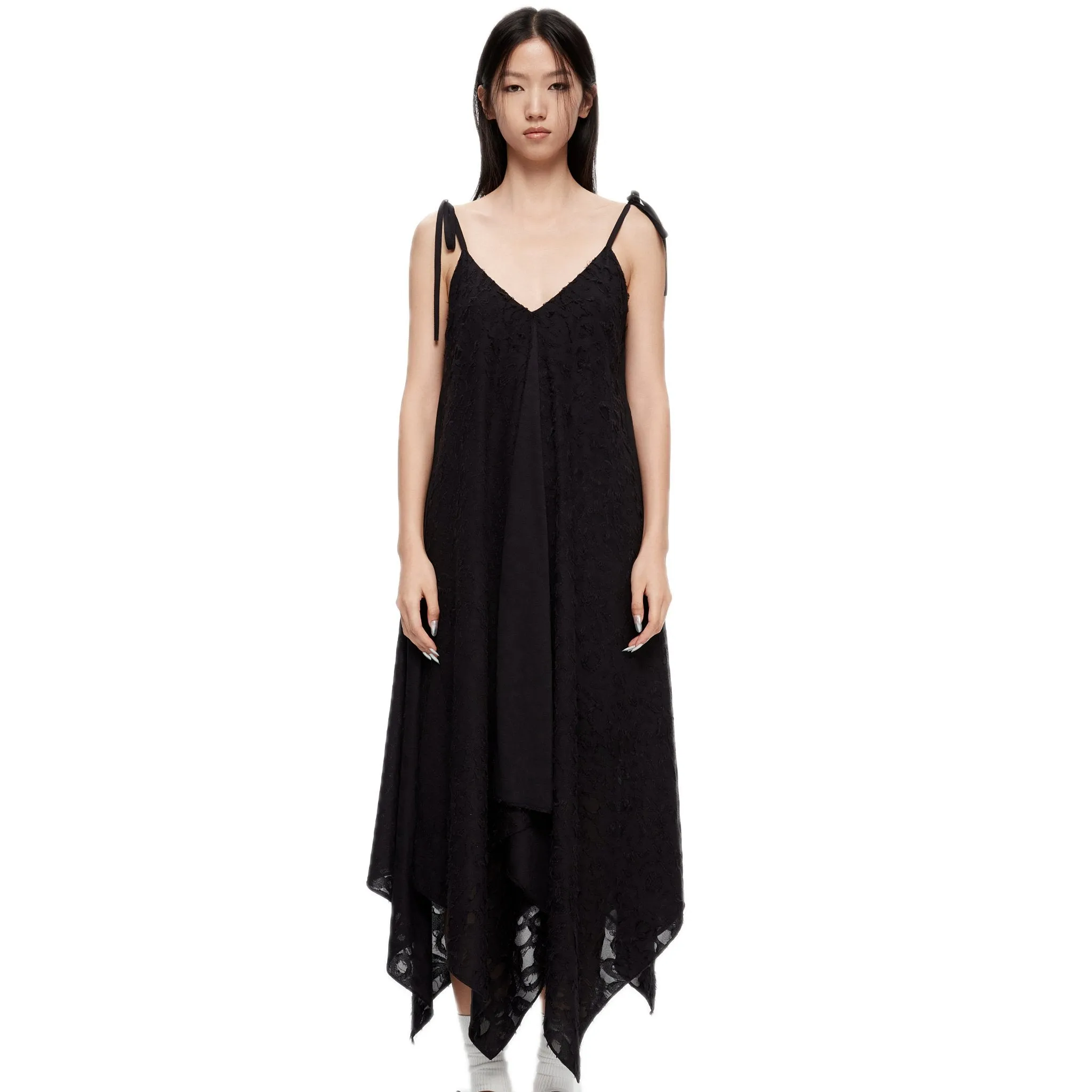 Textured V-neck Wave Suspender Dress in Black